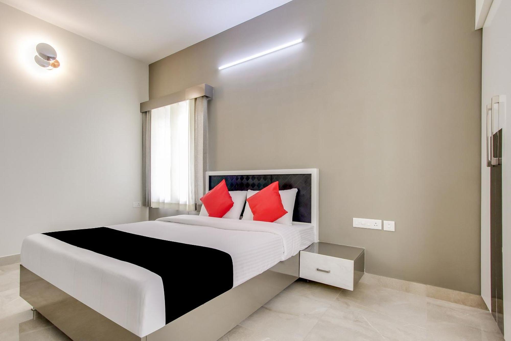 Capital O New Paradise Inn Irugur 외부 사진