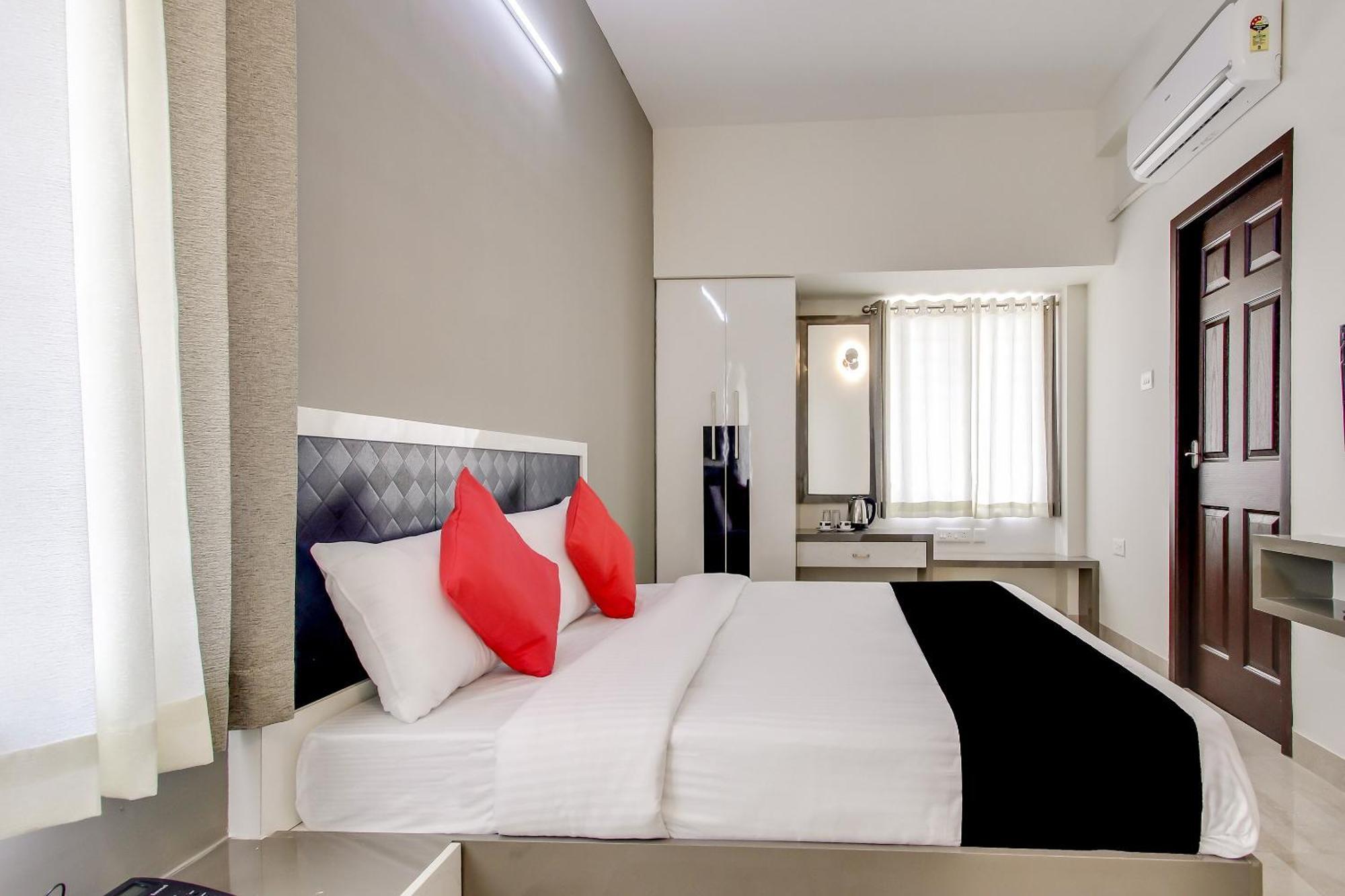 Capital O New Paradise Inn Irugur 외부 사진