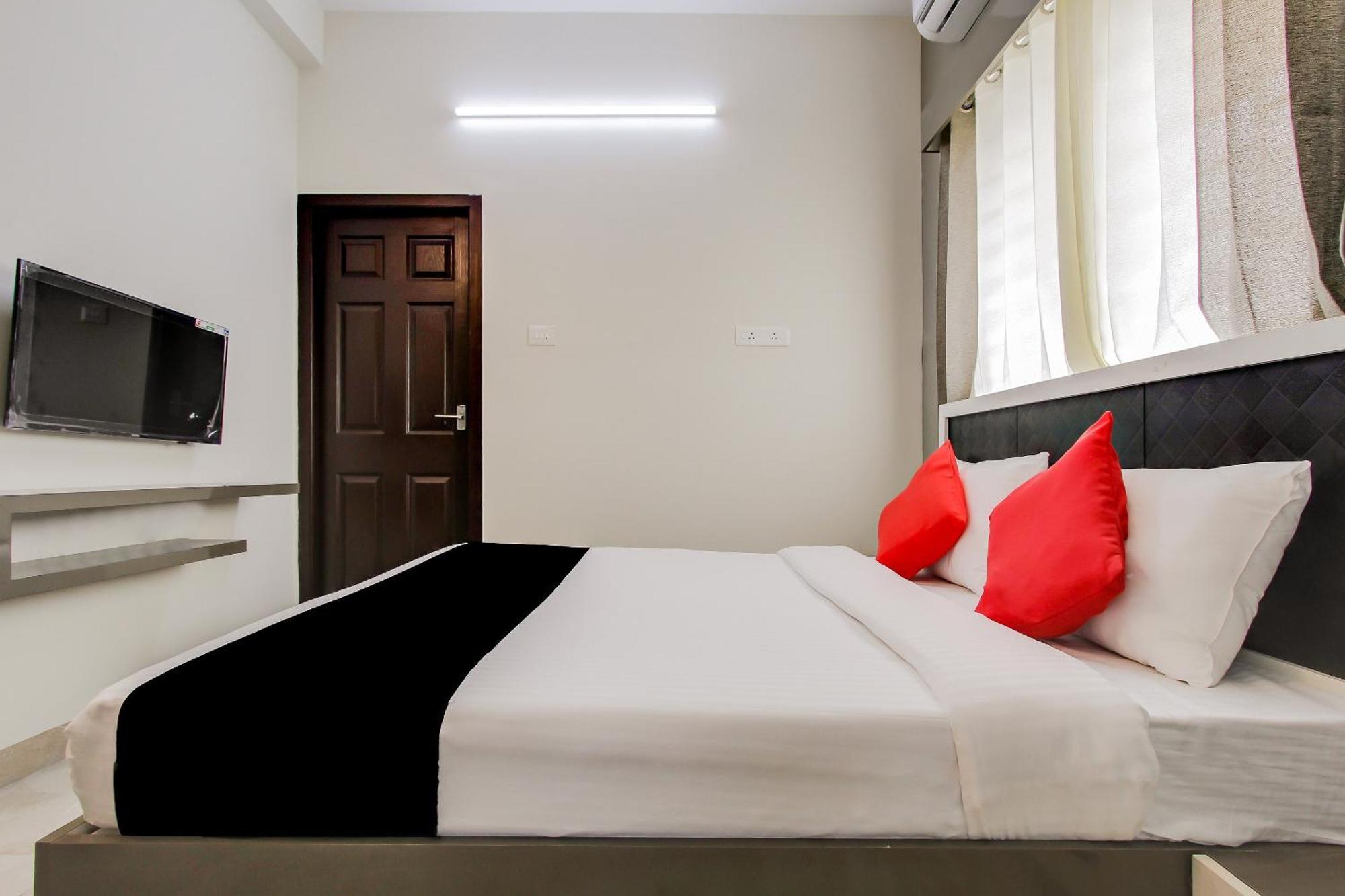 Capital O New Paradise Inn Irugur 외부 사진