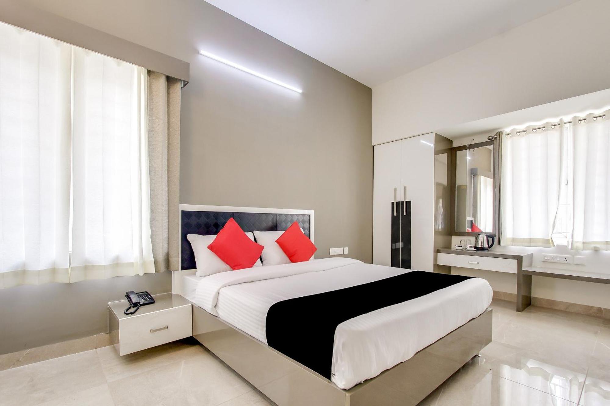 Capital O New Paradise Inn Irugur 외부 사진